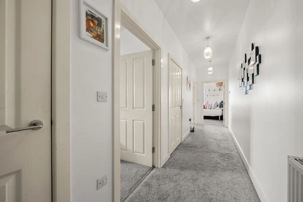 Nettlefold Place, Sunbury-On-Thames TW16 6BD, photo 7