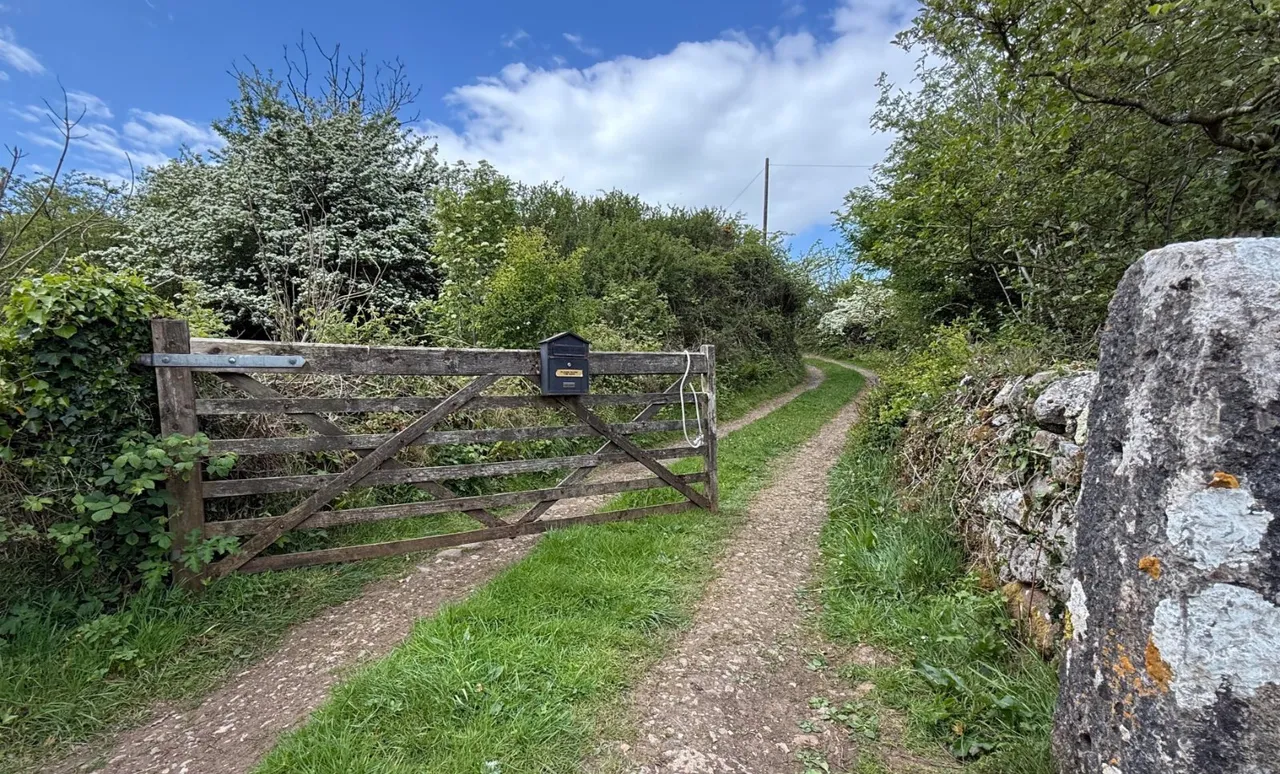 Llanbedrgoch, LL76, photo 17