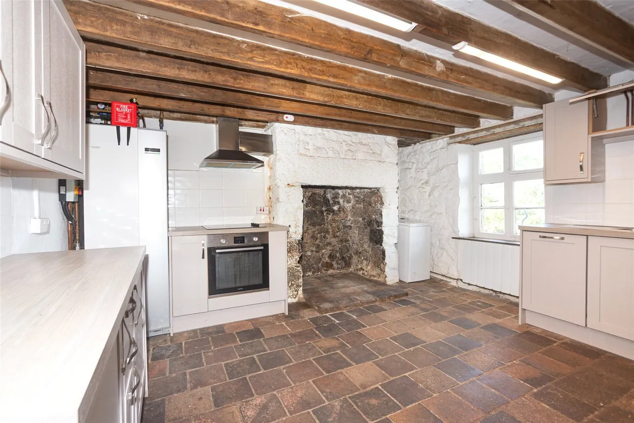 Llanbedrgoch, LL76, photo 2
