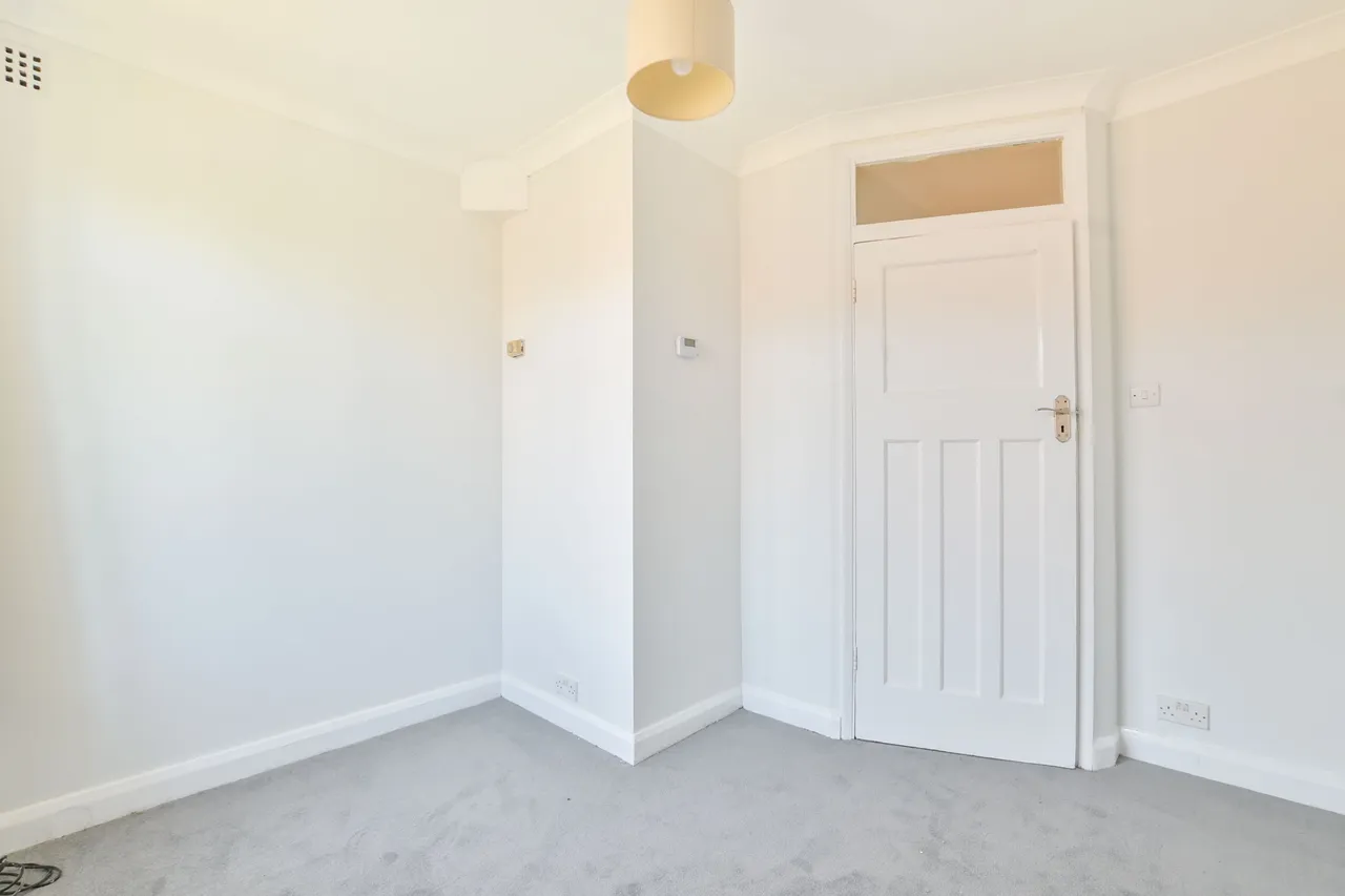 101 Carmel Court, Kings Drive, Wembley, photo 8