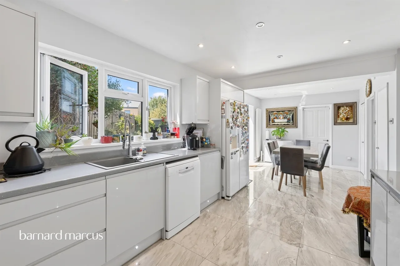 Ferriers Way, Epsom, photo 5
