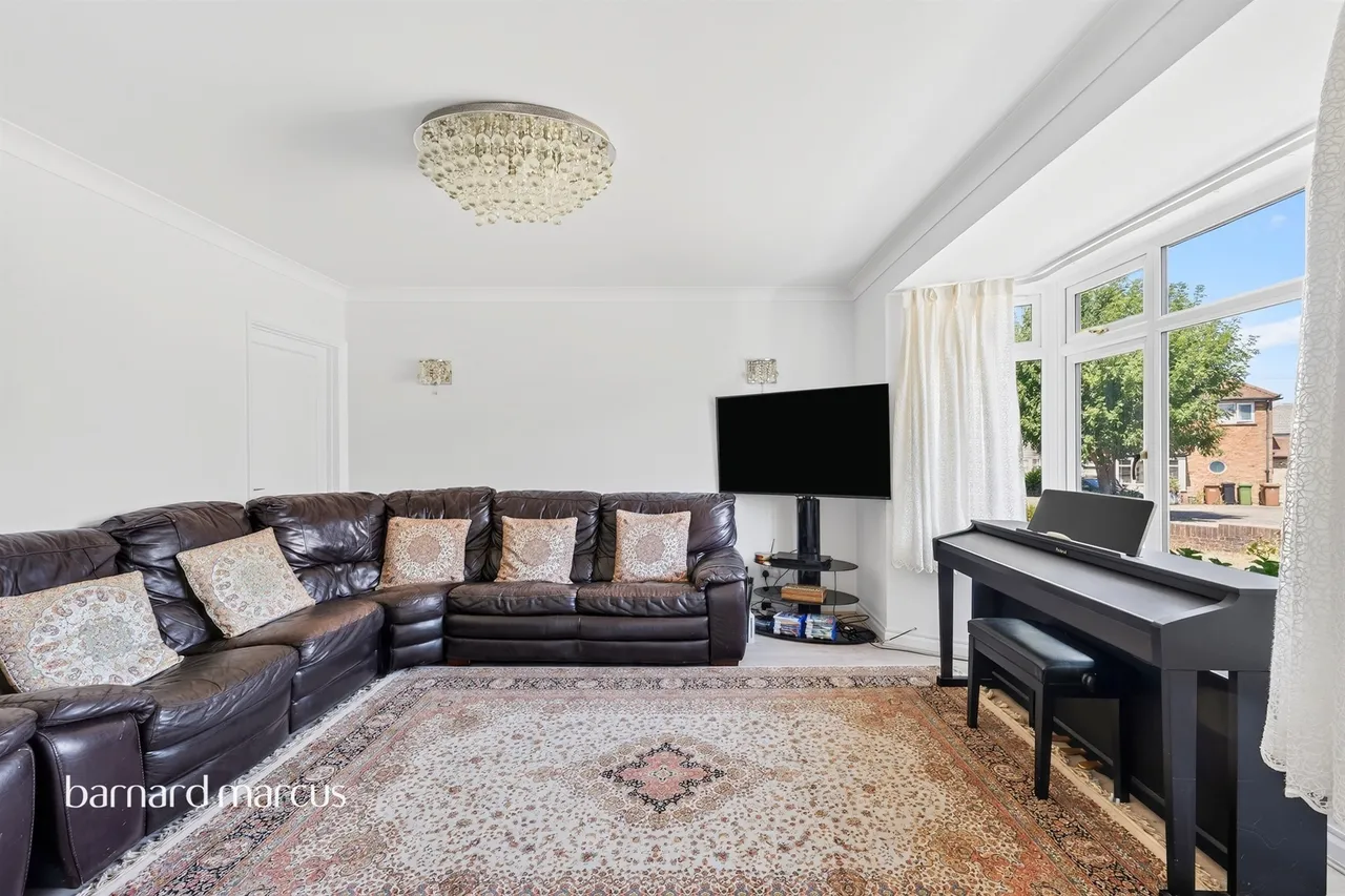 Ferriers Way, Epsom, photo 2
