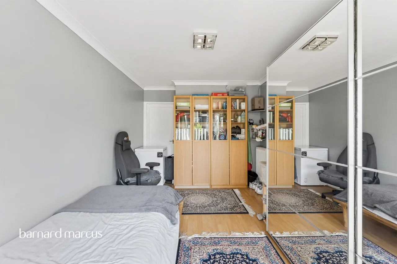Ferriers Way, Epsom, photo 10