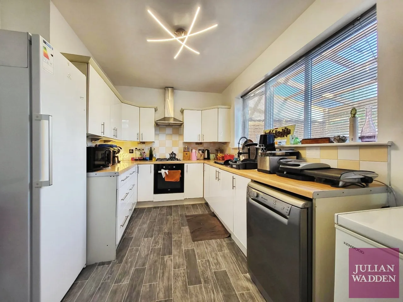 Tennyson Road, Reddish, SK5, photo 5