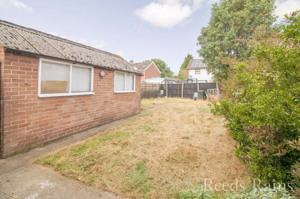 Heywood Road, Great Sutton, Cheshire, CH66, photo 4