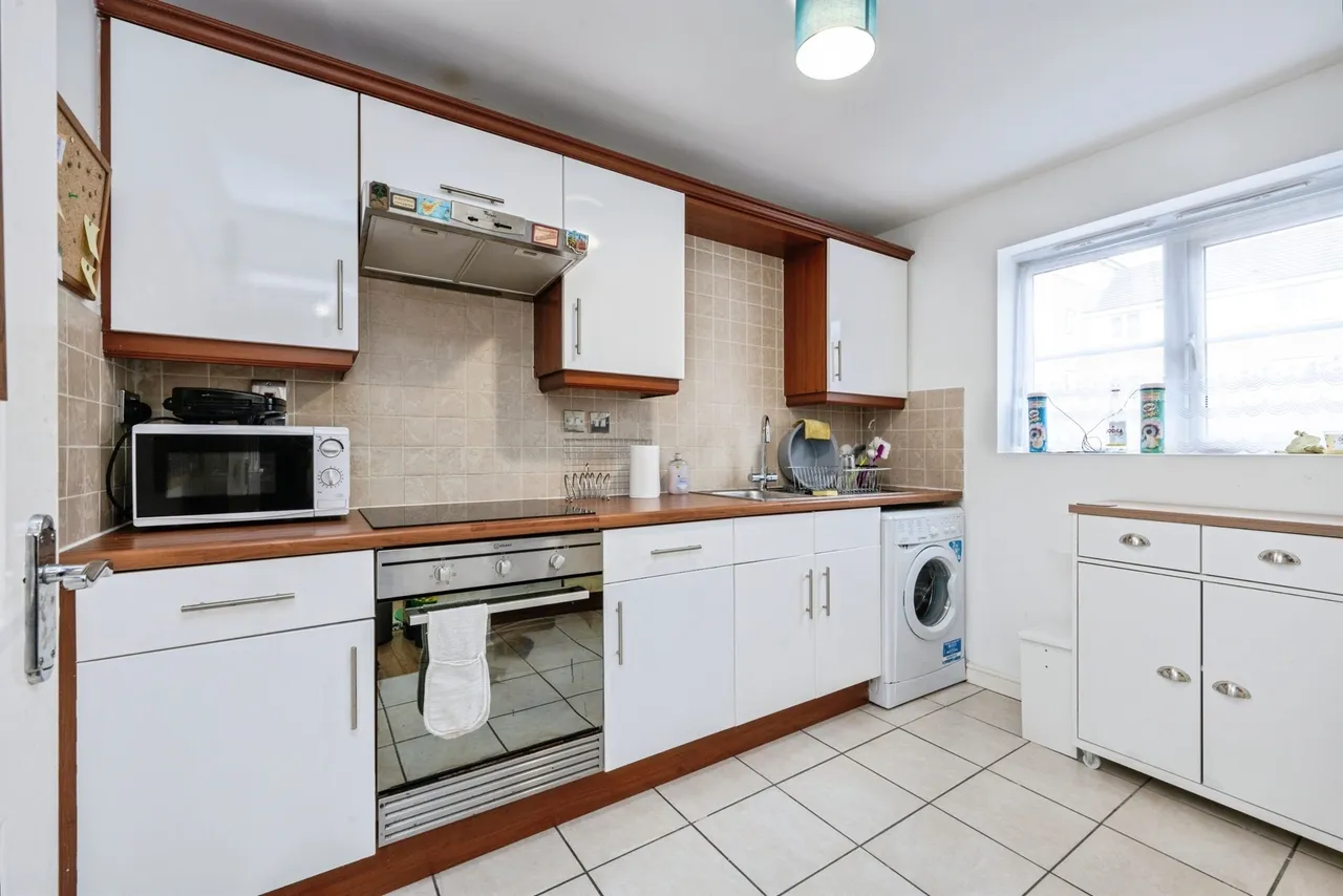 1 bed flat for sale, Crowe Road, Bedford, MK40