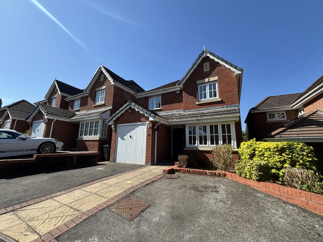 4 bed property to rent, Longmore Close, B73