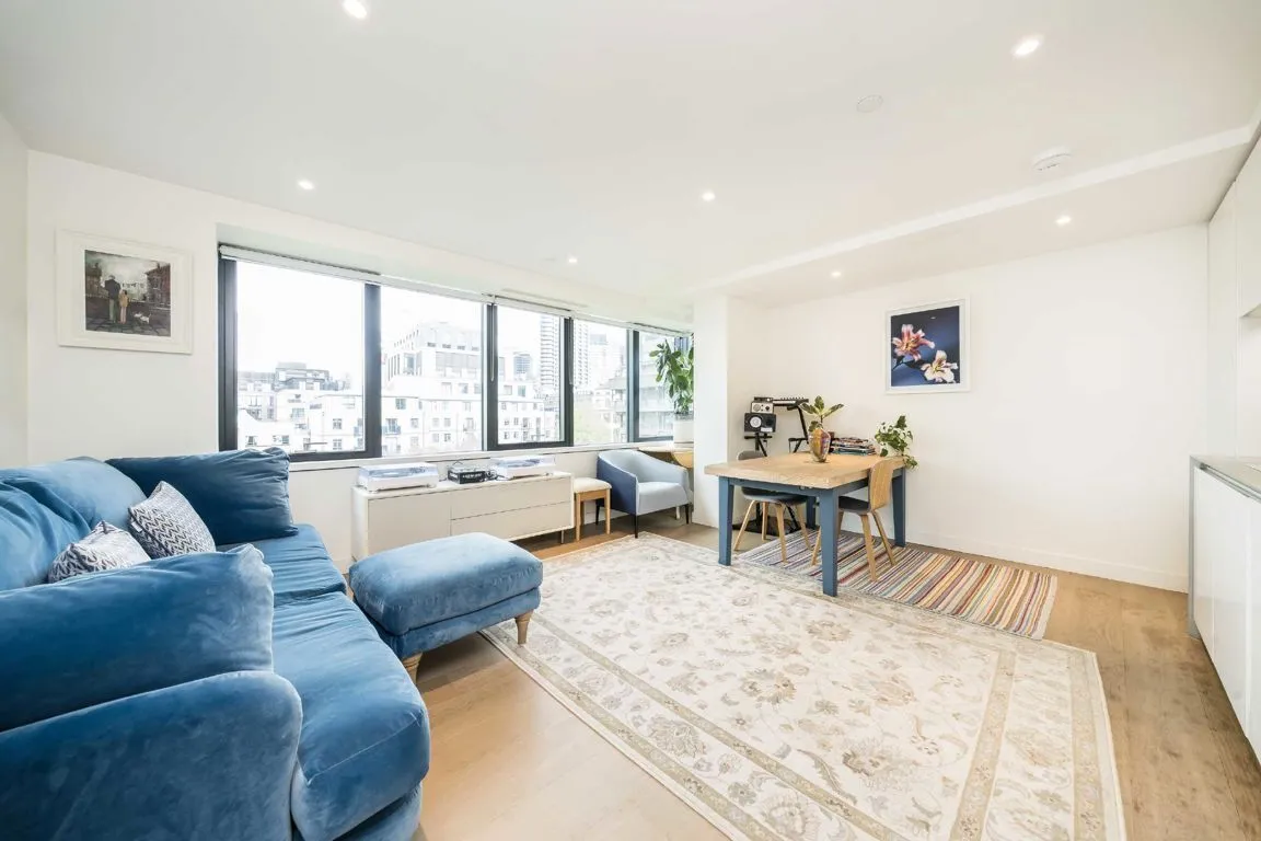 1 bed flat for sale, Fann Street, EC2Y