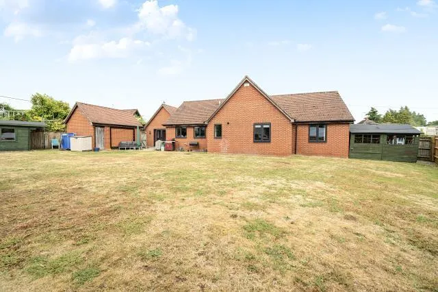 Sandy Lane, Southmoor, OX13, photo 14