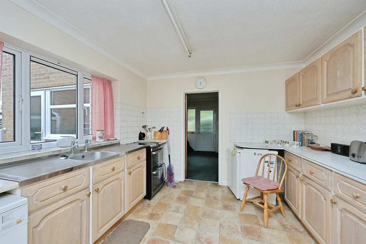 Applegarth, Wymondham, NR18, photo 5