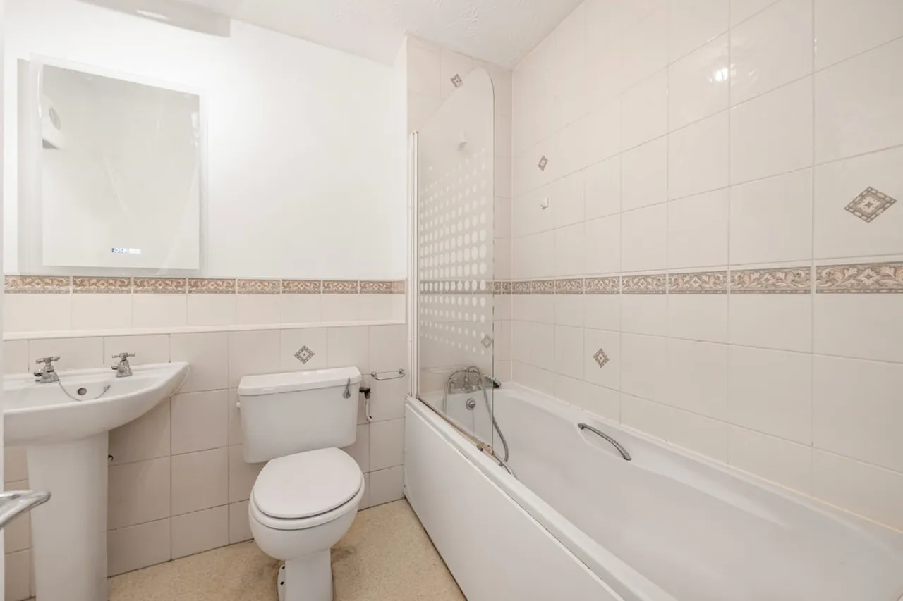 Kearton Place, Croydon Road, CR3, photo 6
