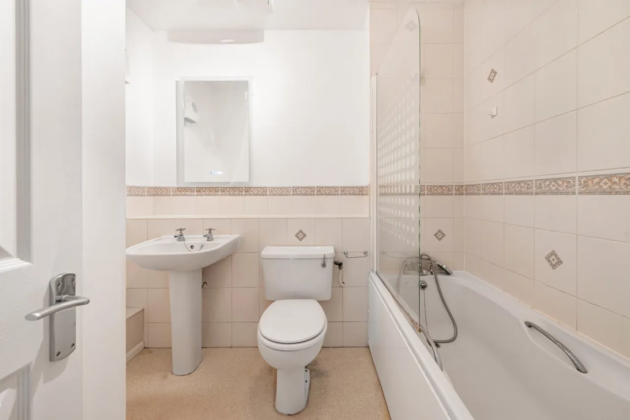 Kearton Place, Croydon Road, CR3, photo 7