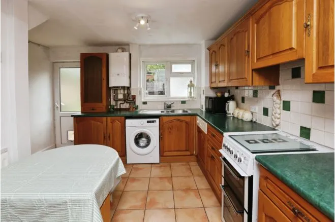 Tatwin Crescent, Southampton, SO19, photo 4