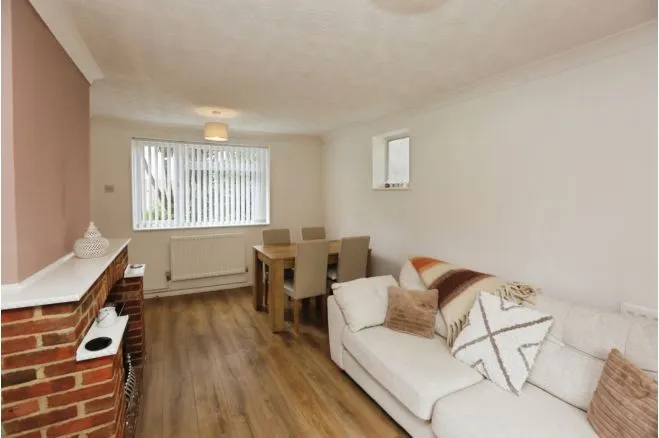 Tatwin Crescent, Southampton, SO19, photo 5