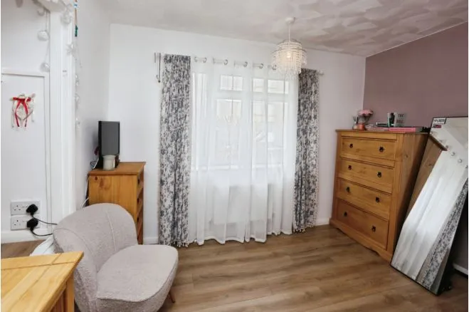 Tatwin Crescent, Southampton, SO19, photo 11