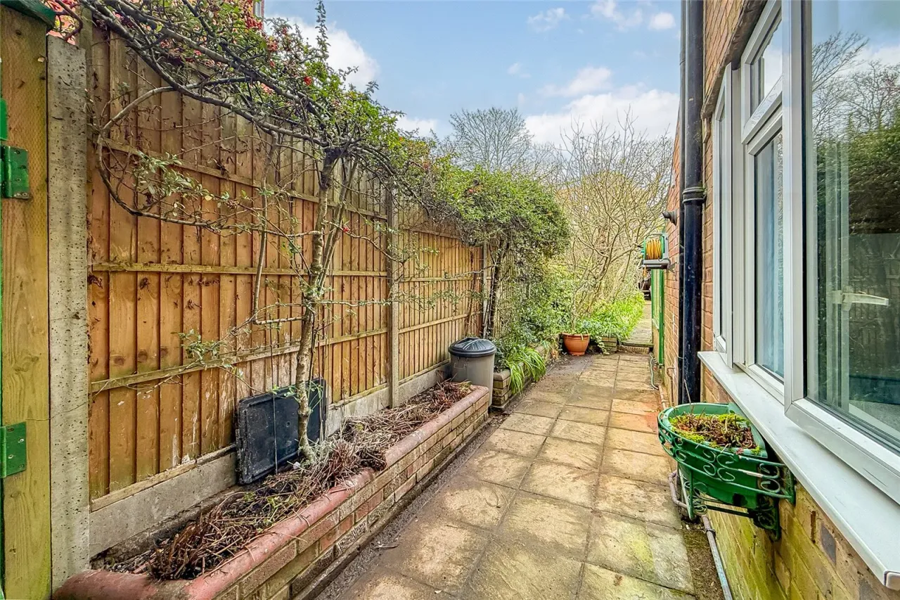 Ramsbury Road, St. Albans, AL1, photo 11