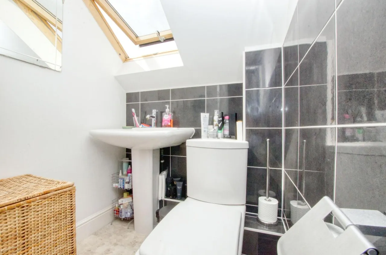 130 Portsmouth Road, Woolston, Southampton, Hampshire, SO19 9AP, photo 11