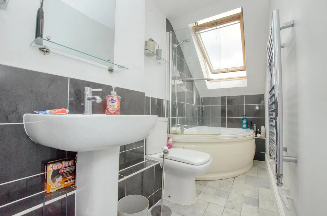 130 Portsmouth Road, Woolston, Southampton, Hampshire, SO19 9AP, photo 14