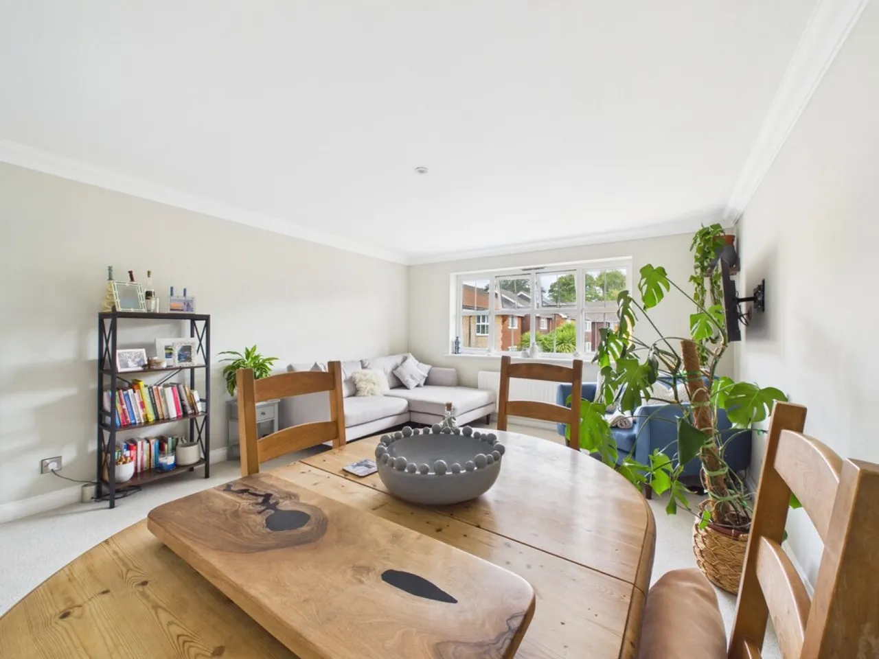 Rushams Road, Horsham, RH12, photo 6