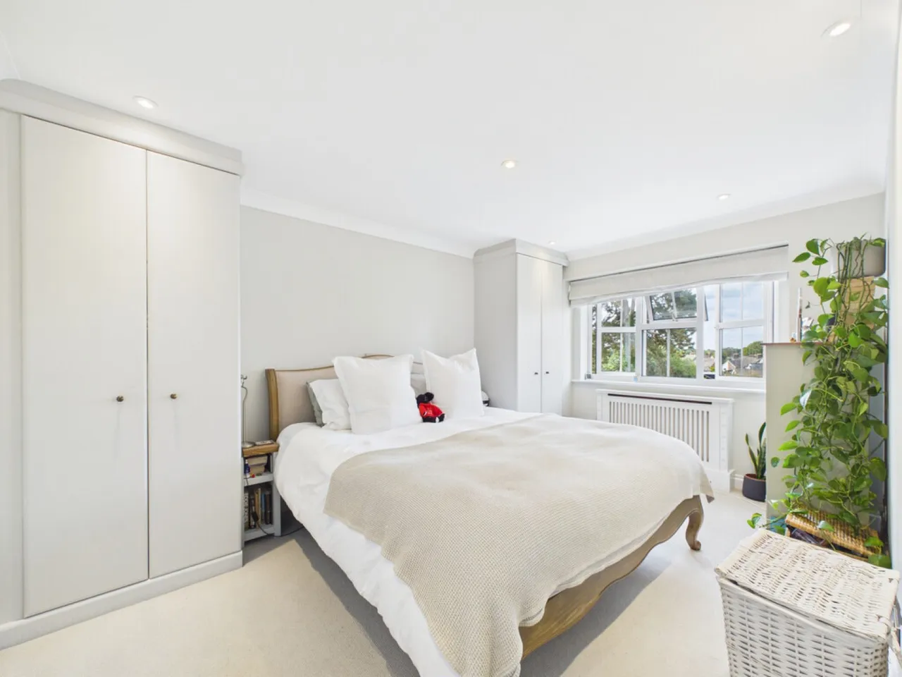Rushams Road, Horsham, RH12, photo 13