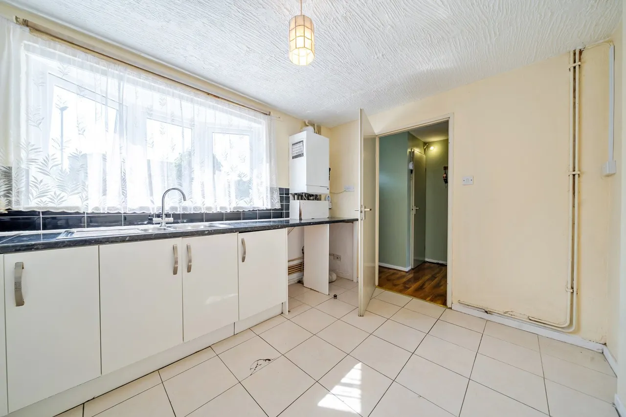 Campion Place, SE28, photo 10