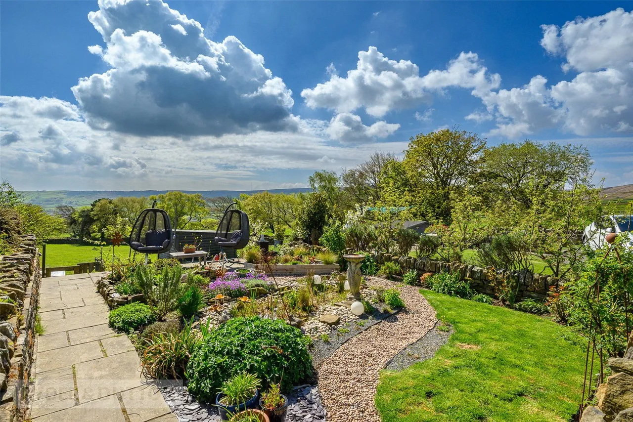 Deer Hill End Road, Meltham, HD9, photo 29