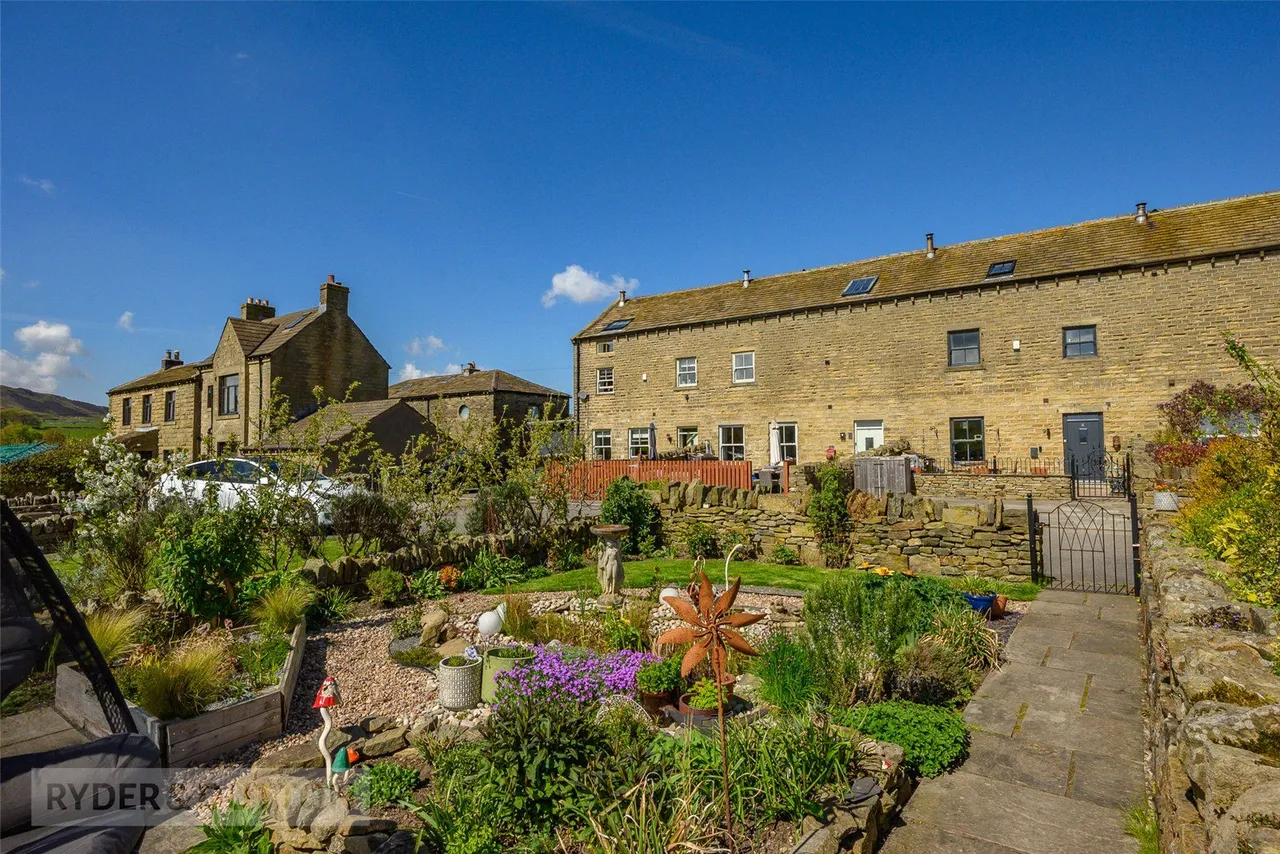 Deer Hill End Road, Meltham, HD9, photo 4