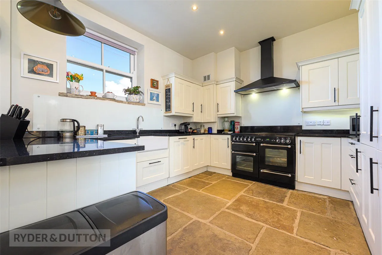 Deer Hill End Road, Meltham, HD9, photo 3