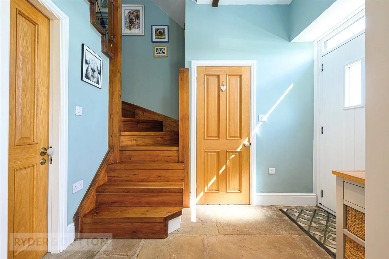 Deer Hill End Road, Meltham, HD9, photo 11