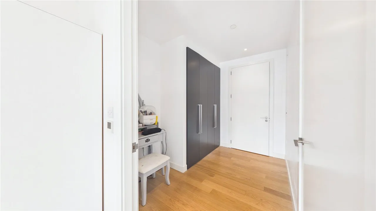 Southwark Bridge Road, London, SE1, photo 22