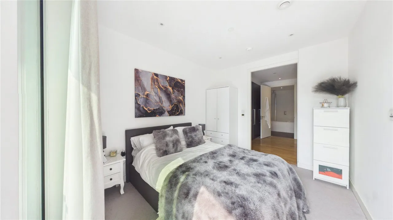 Southwark Bridge Road, London, SE1, photo 17