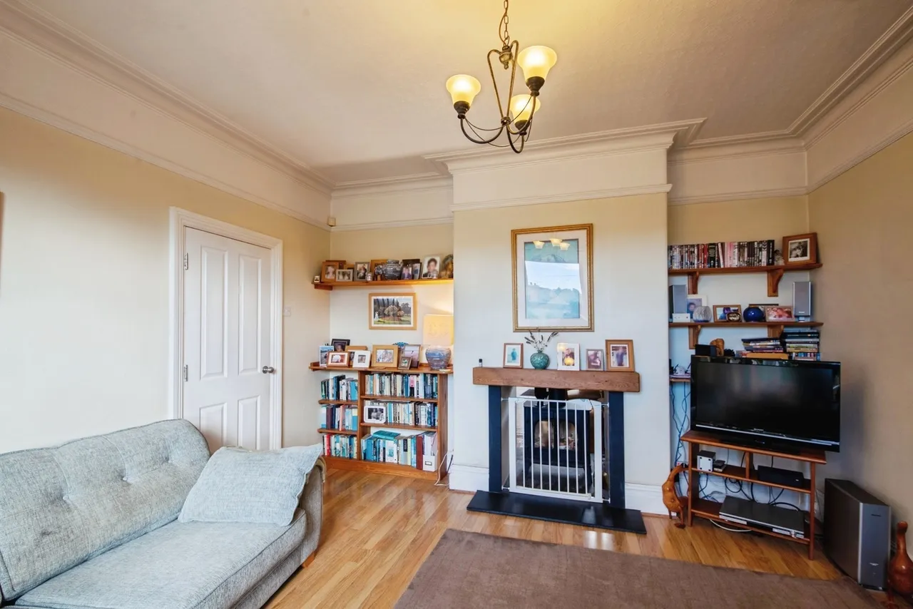 Broom Road, Rotherham, S60, photo 8