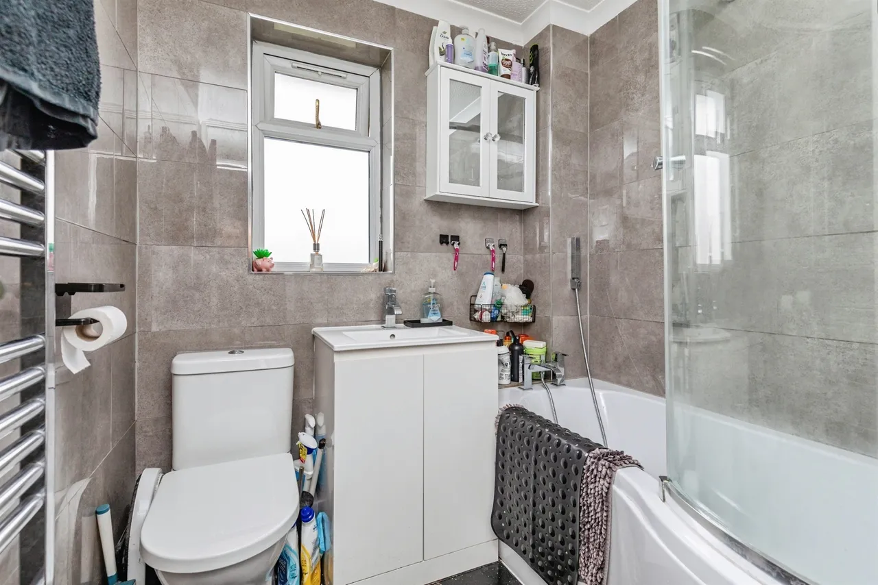 Howlett Close, St. Leonards-On-Sea, TN38, photo 15