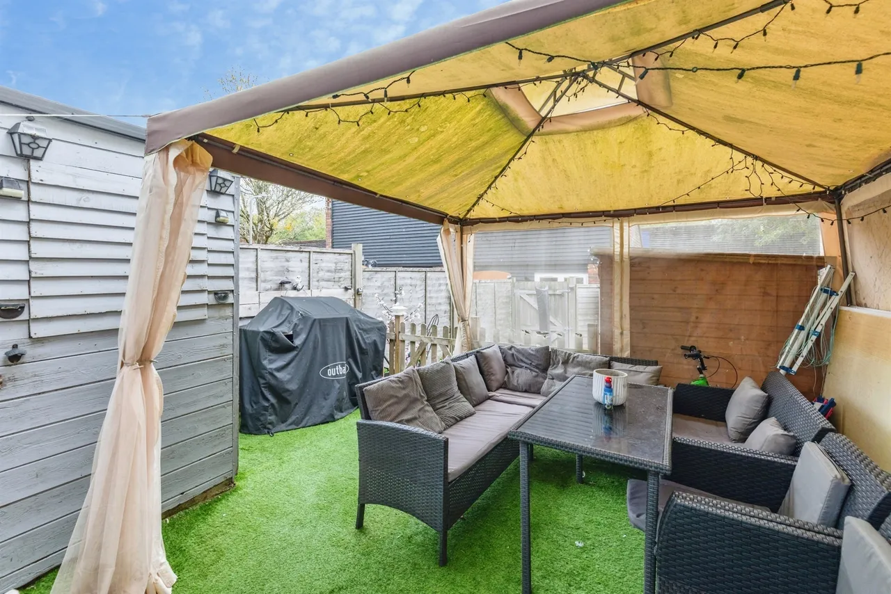 Howlett Close, St. Leonards-On-Sea, TN38, photo 21