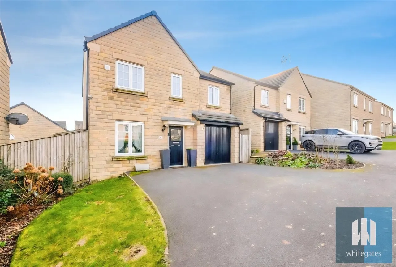 4 bed house to rent, Stirling Wood Close, Lindley, HD3