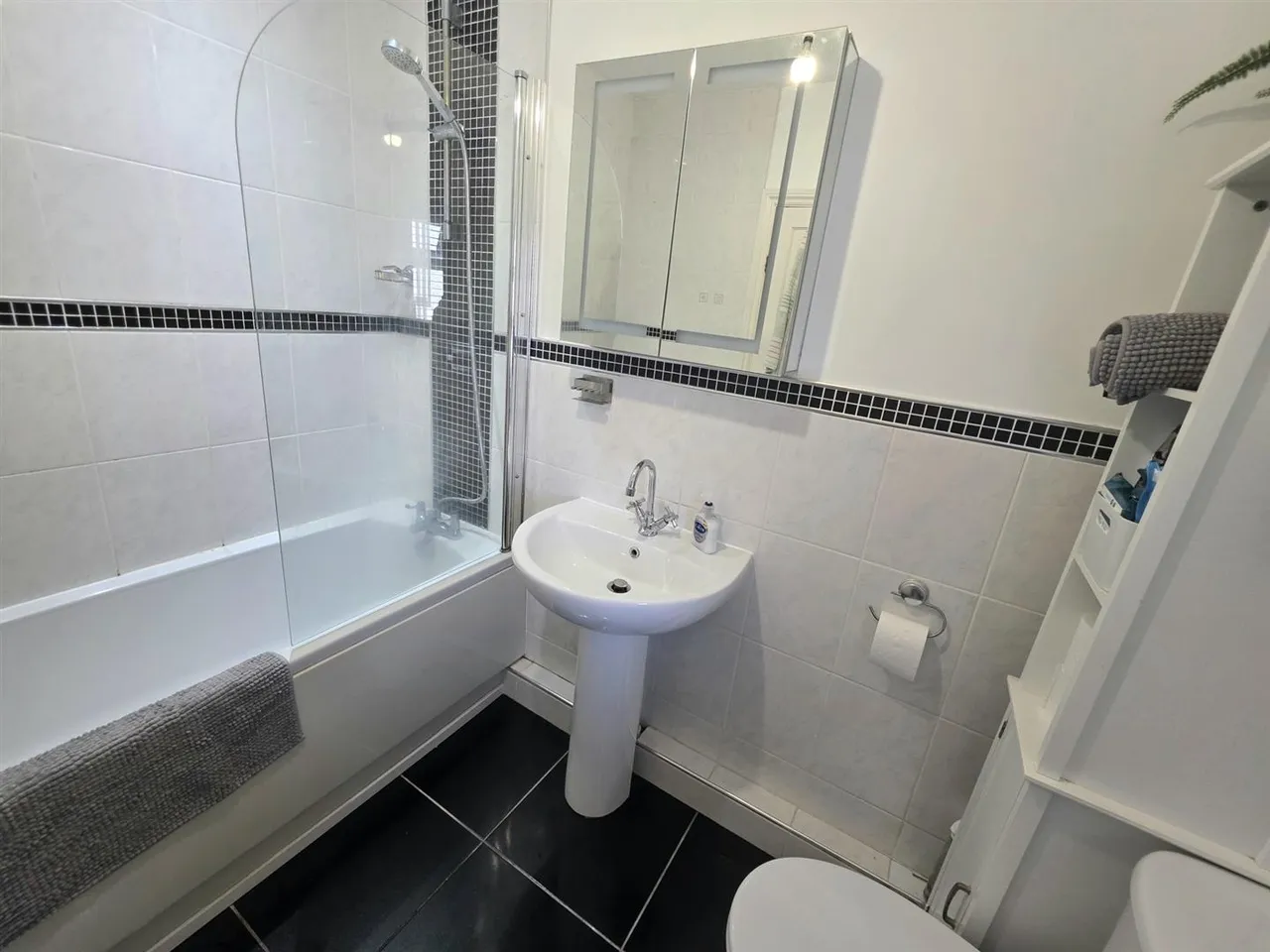 Lawton Moor Road, Northern Moor, photo 10