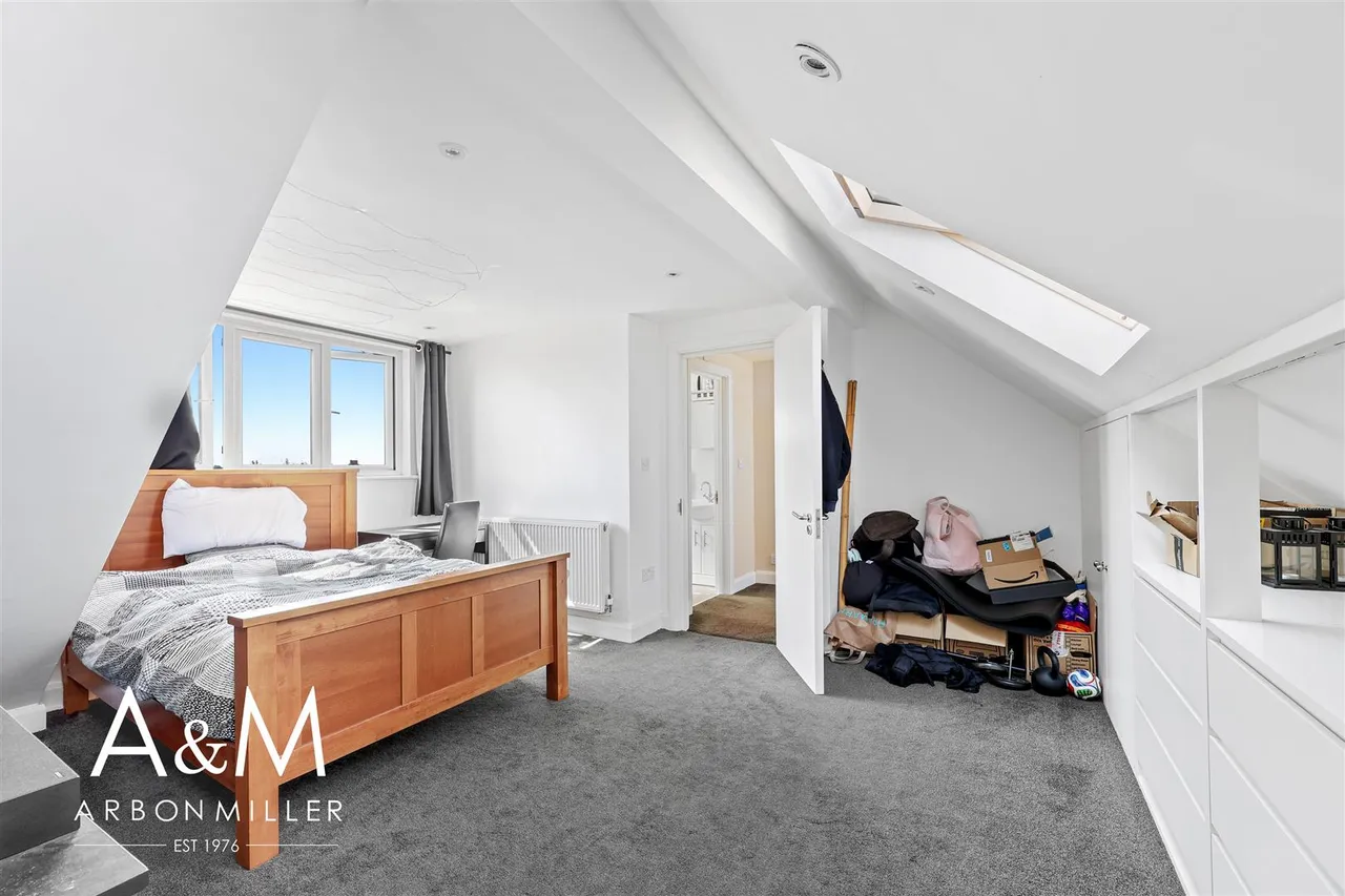 Stainforth Road, Newbury Park, Essex, Ilford, IG27EH, photo 25