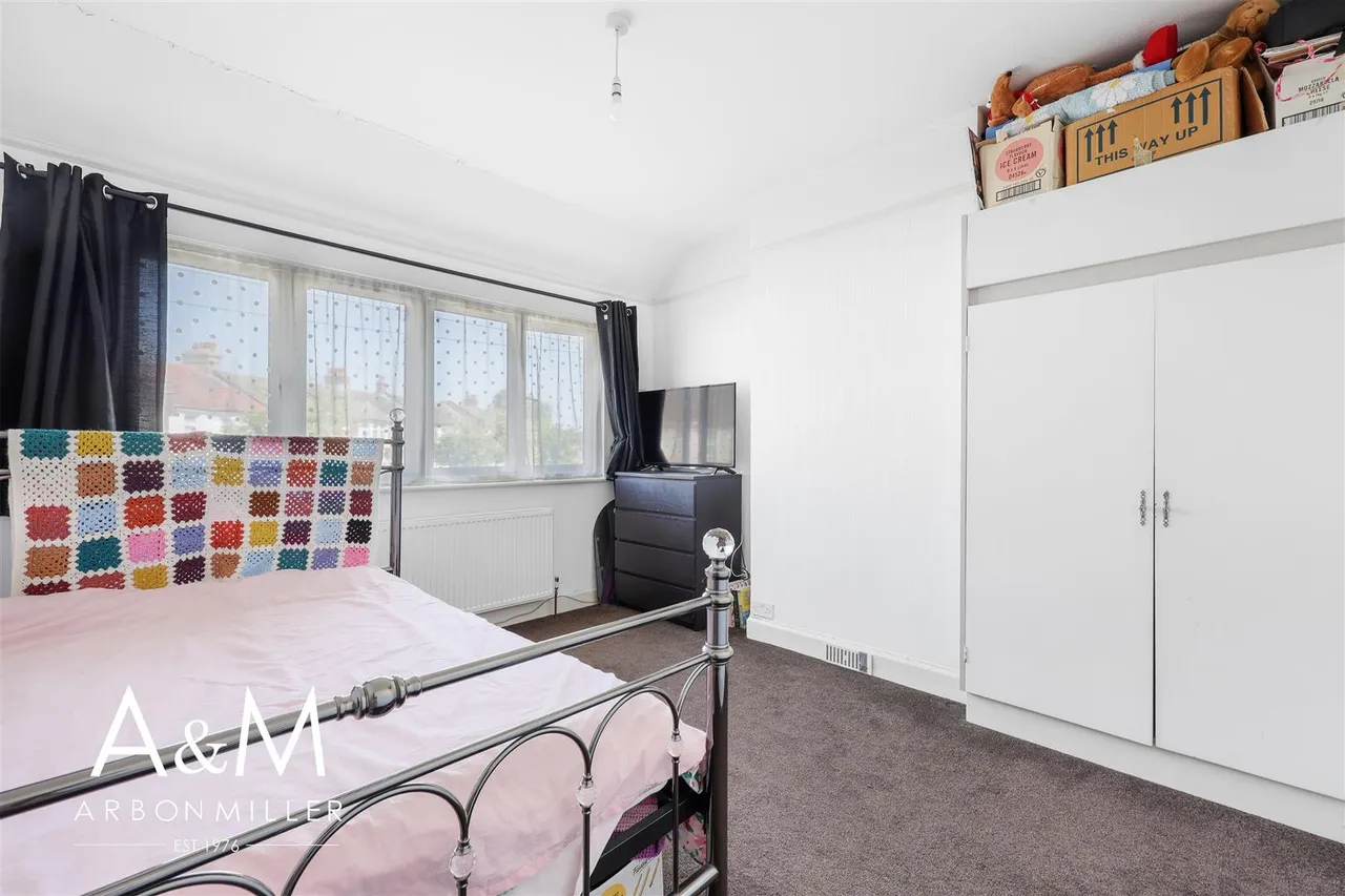 Stainforth Road, Newbury Park, Essex, Ilford, IG27EH, photo 21