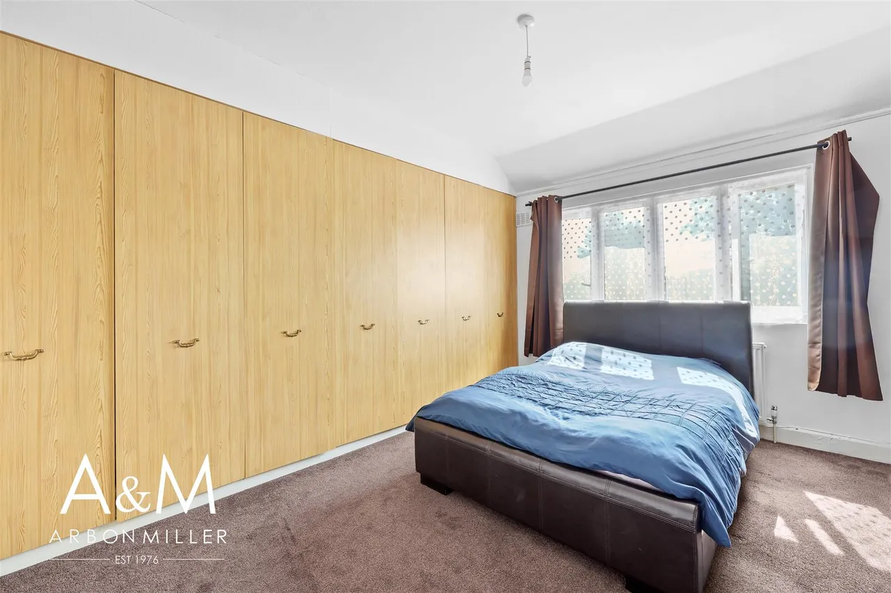Stainforth Road, Newbury Park, Essex, Ilford, IG27EH, photo 19