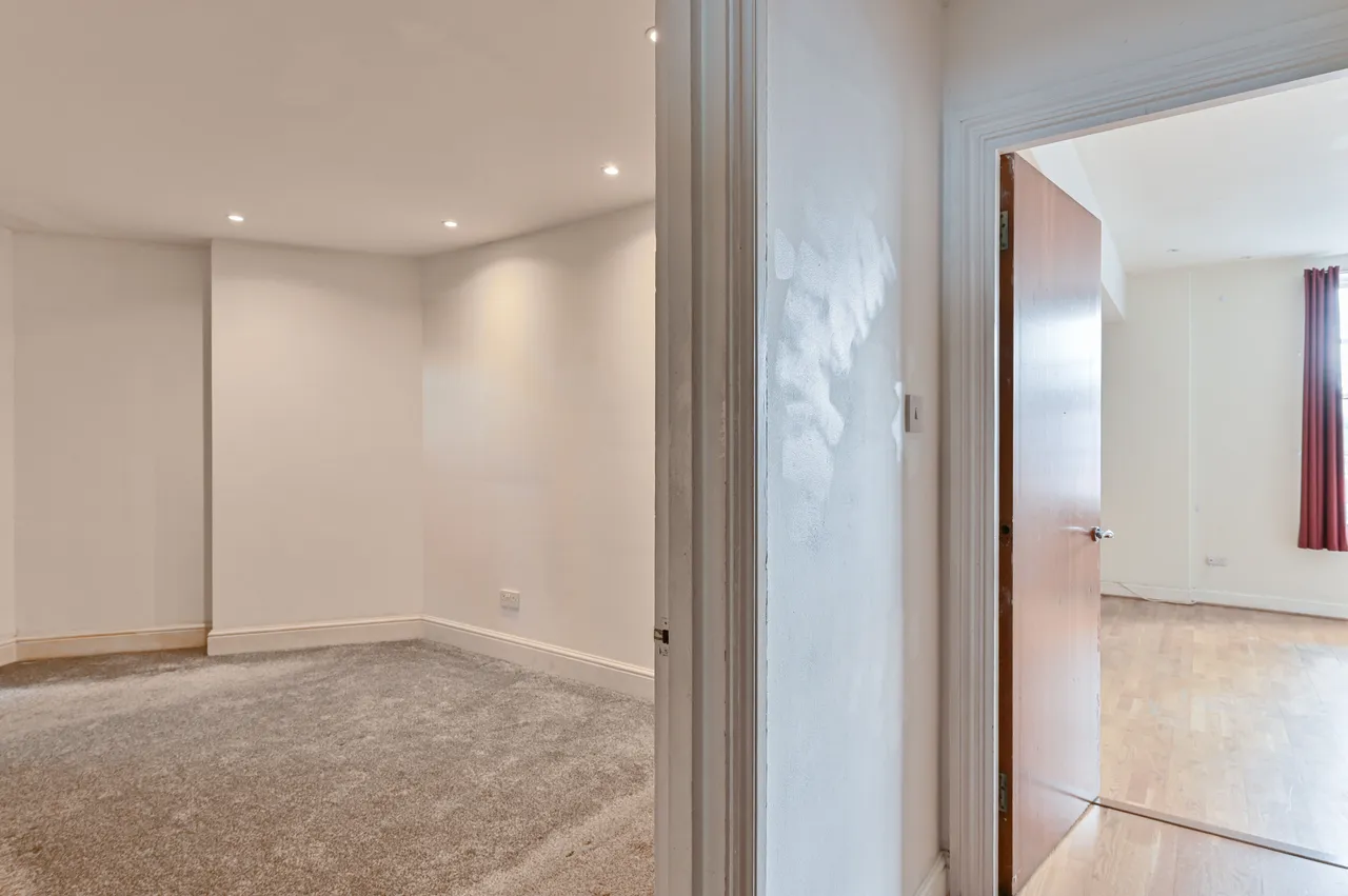 Flat 4, 668 Streatham High Road, London, photo 10