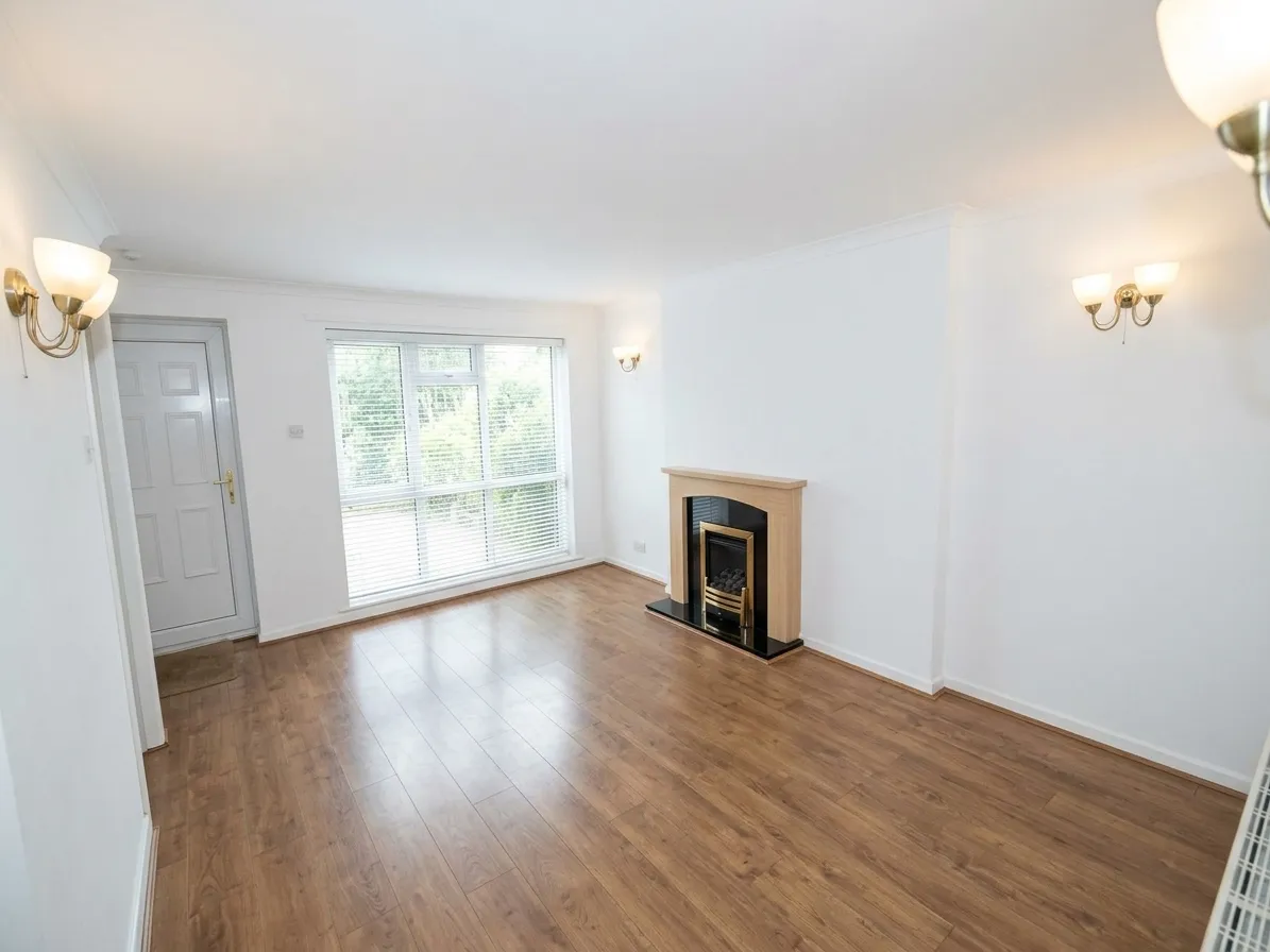 Nuttall Avenue, Whitefield, M45, photo 2