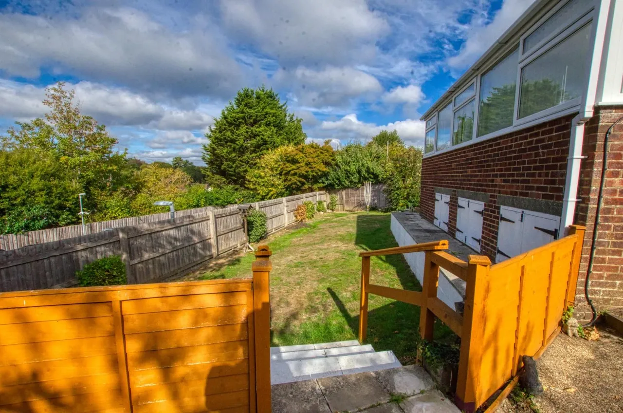 Severn Way, West End, SO30, photo 16