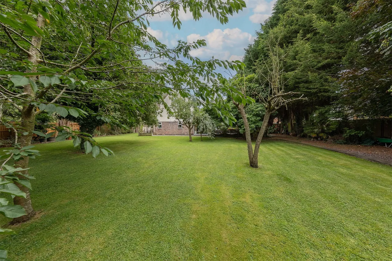 Hall Close, Kibworth Harcourt, Leicester, LE8 0ND, photo 6
