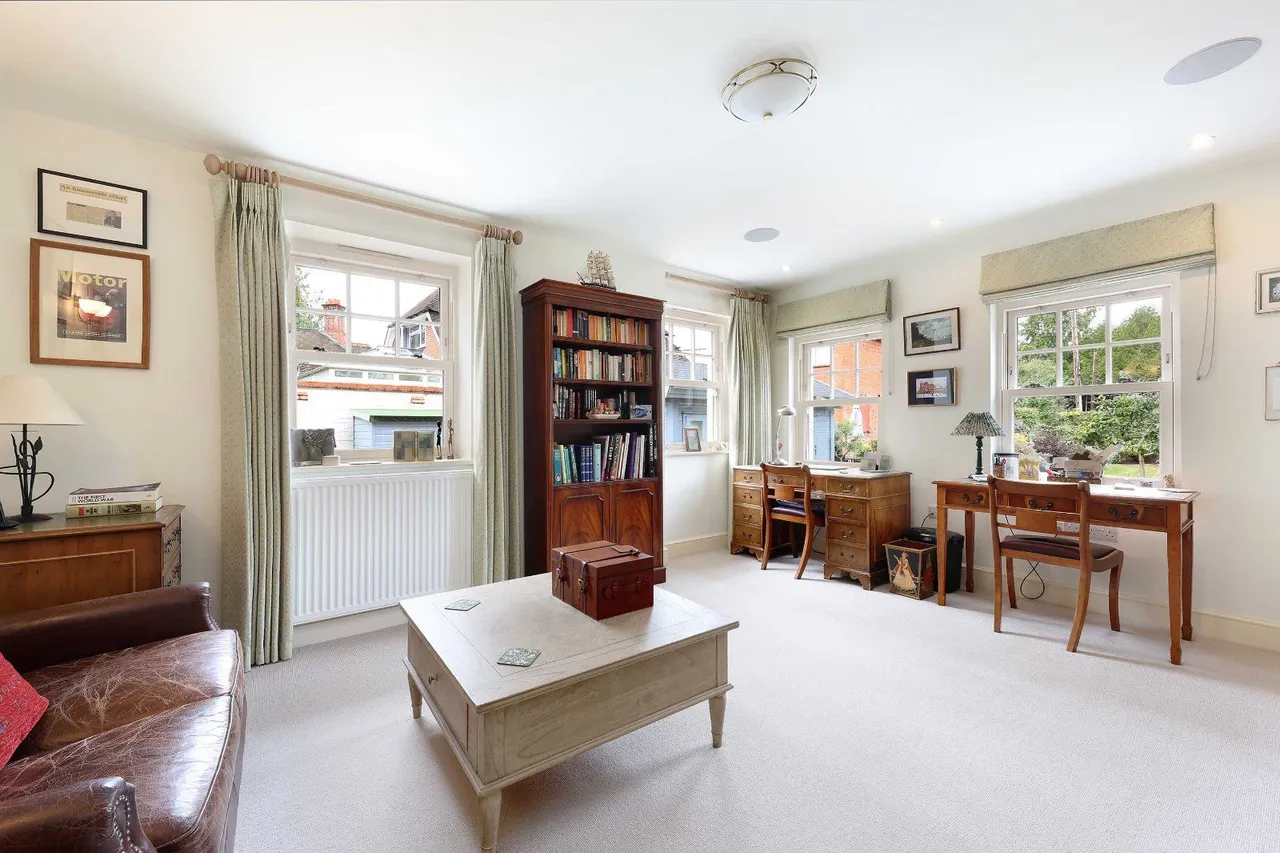 Court Road, Maidenhead, Berkshire, SL6 8LQ, photo 11