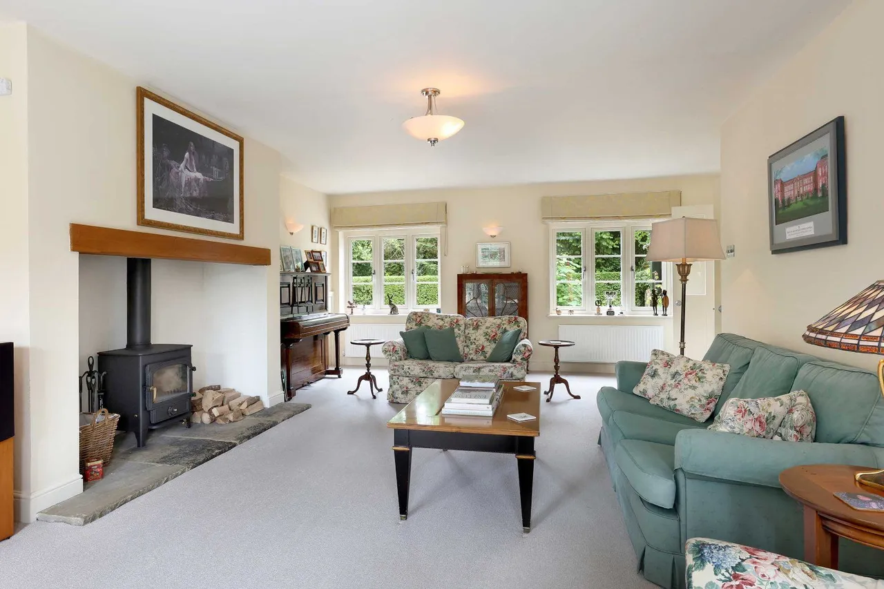 Court Road, Maidenhead, Berkshire, SL6 8LQ, photo 2