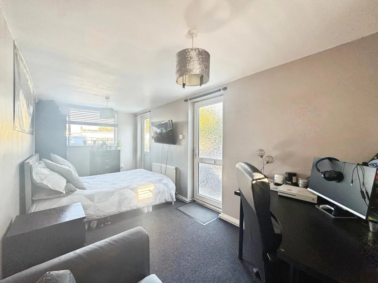 Heathfield Road, West Moors, photo 8
