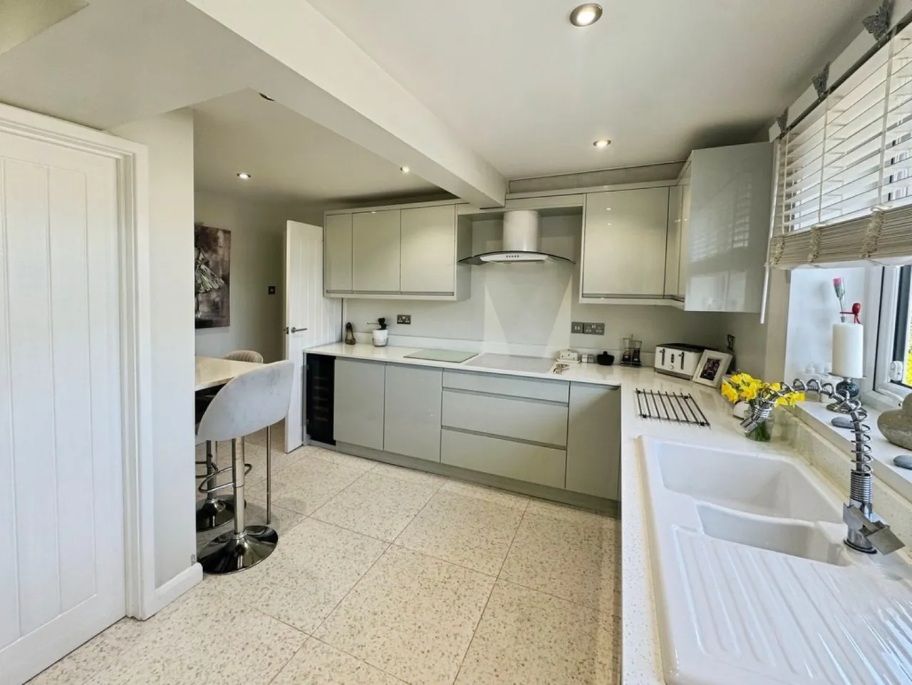 Heathfield Road, West Moors, photo 2