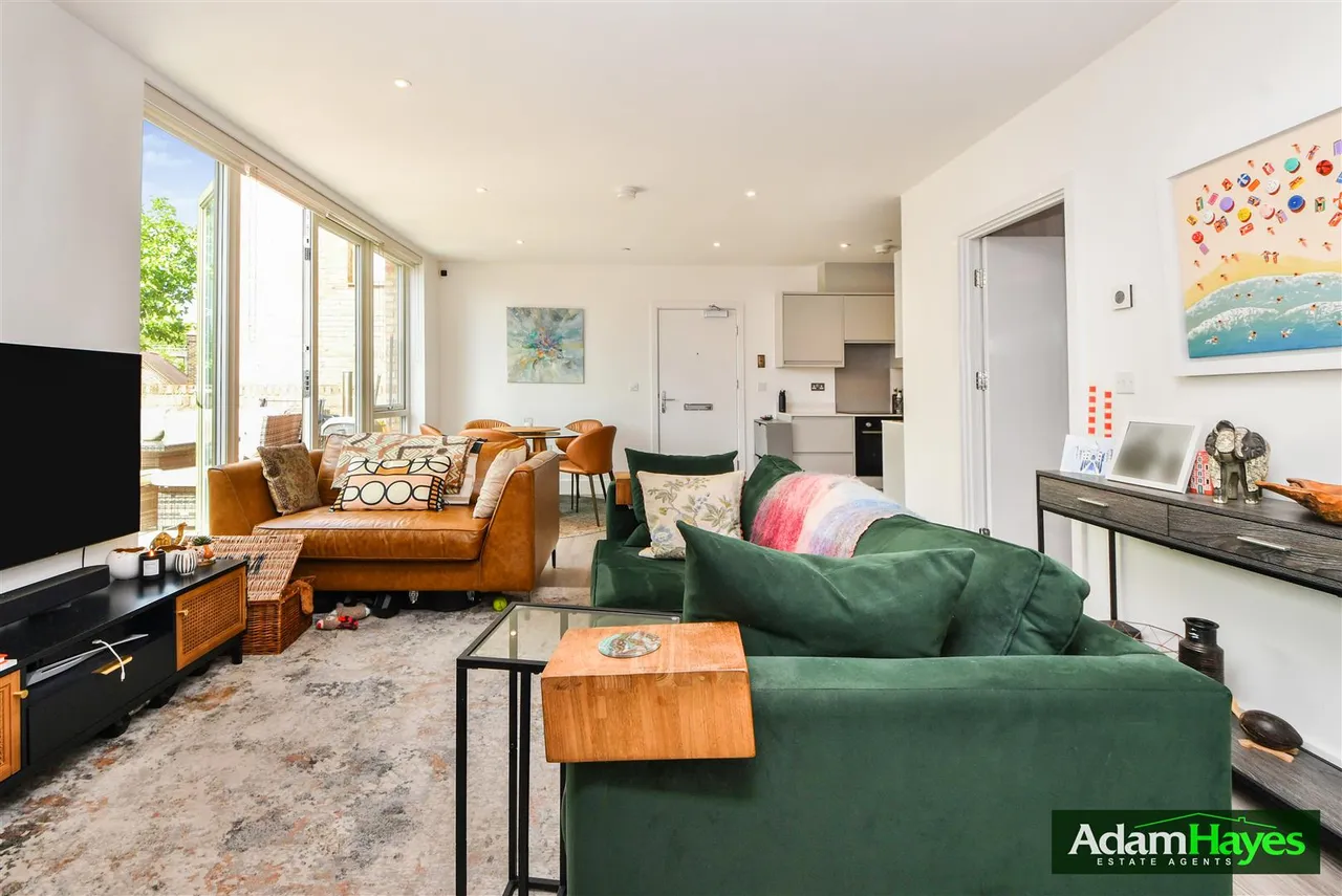 Edgewood Mews, Finchley, N3, photo 7