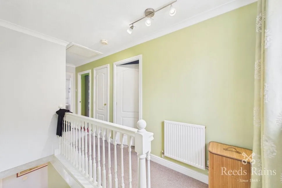 Robsons Drive, Huddersfield, West Yorkshire, HD5, photo 12