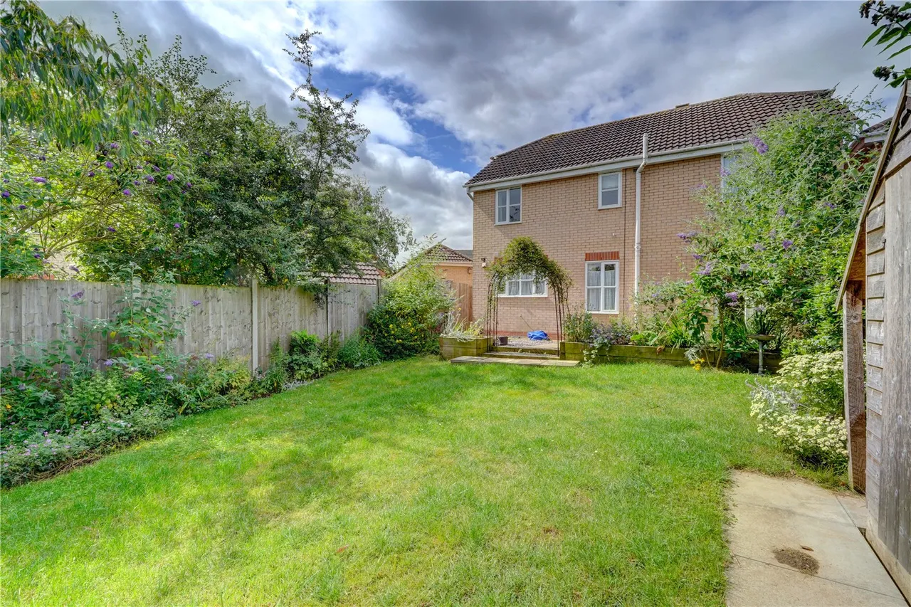 Jackdaw Lane, Droitwich, Worcestershire, WR9 7HE, photo 13